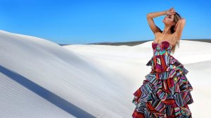 What Scent is Jennifer wearing? (Jennifier Hawkins in the Western Australian Desert for Myer)